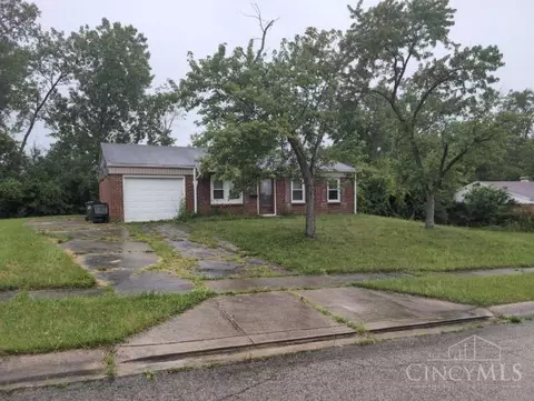 1425 Swinger Dr, Dayton, OH 45417