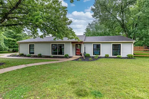 725 David Dr, Oxford, OH 45056