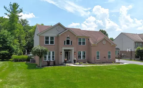 5594 Autumn Wynd Ln, Milford, OH 45150