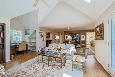 Living - 1603 Mcmillan St, Cincinnati, OH 45206 photo 3 of 4