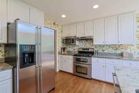 Kitchen - 1603 Mcmillan St, Cincinnati, OH 45206 photo 2 of 6
