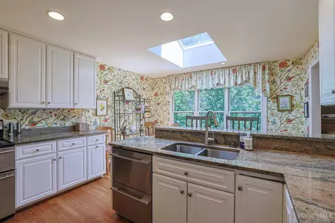 Kitchen - 1603 Mcmillan St, Cincinnati, OH 45206 photo 3 of 6