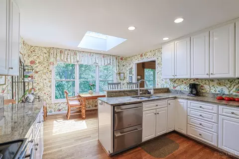 Kitchen - 1603 Mcmillan St, Cincinnati, OH 45206 photo 5 of 6