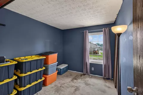 Bedroom - 165 Etta Ave, Harrison, OH 45030 photo 4 of 6