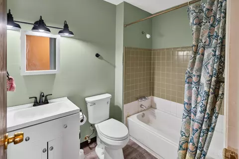 Bath - 165 Etta Ave, Harrison, OH 45030 photo 2 of 3