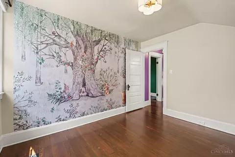 Bedroom - 3040 Taylor Ave, Cincinnati, OH 45220 photo 8 of 9