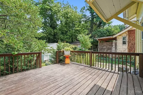 Exterior - 3040 Taylor Ave, Cincinnati, OH 45220 photo 10 of 17