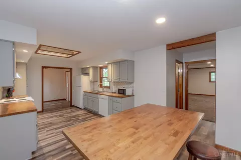 10035 Mallet Dr, Centerville, OH 45458 photo 8