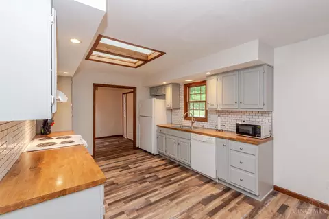 10035 Mallet Dr, Centerville, OH 45458 photo 9