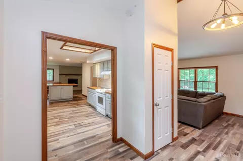 10035 Mallet Dr, Centerville, OH 45458 photo 5