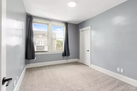 Bedroom - 564 Considine Ave, Cincinnati, OH 45205 photo 3 of 4
