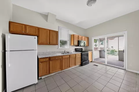Kitchen - 6718 Ledge St, Cincinnati, OH 45227 photo 2 of 2
