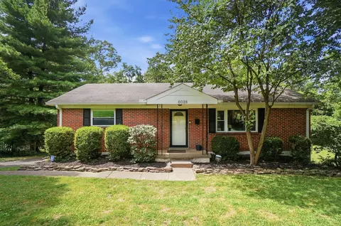 6038 Stanhill Ct, Cincinnati, OH 45230