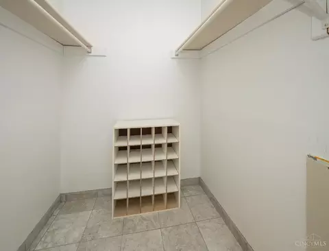 291 Jonathan Ct, Cincinnati, OH 45255 photo 18