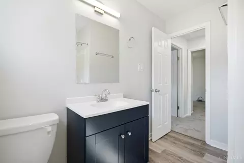 Bath - 131 Brookhaven Ave, Woodlawn, OH 45215 photo 3 of 3