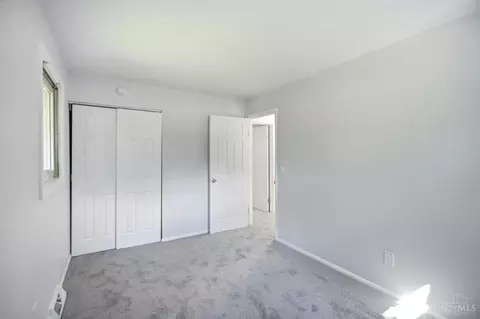 Bedroom - 131 Brookhaven Ave, Woodlawn, OH 45215 photo 6 of 11