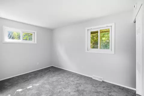Bedroom - 131 Brookhaven Ave, Woodlawn, OH 45215 photo 4 of 11