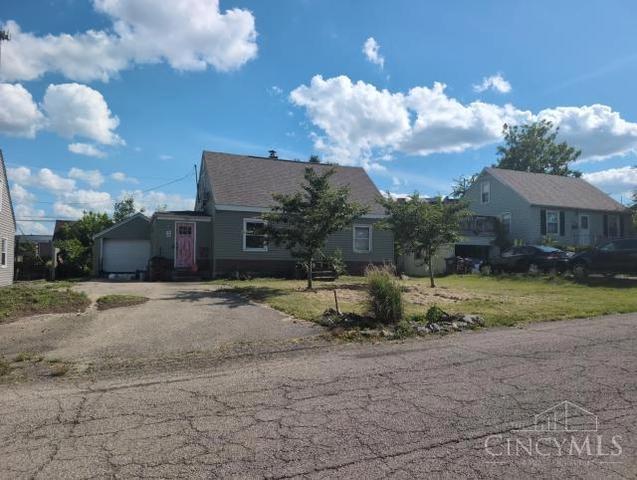 128 Loretta Dr, Dayton, OH 45415