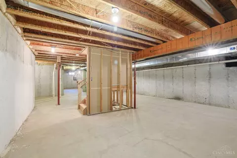 4161 James Dr, Cincinnati, OH 45245 photo 37