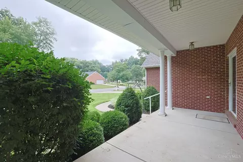 4161 James Dr, Cincinnati, OH 45245 photo 4
