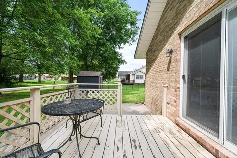 624 Bourbon St, Blanchester, OH 45107 photo 27