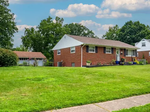 Exterior - 9326 Ranchill Dr, Cincinnati, OH 45231 photo 8 of 8