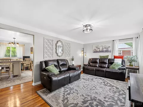 Living - 9326 Ranchill Dr, Cincinnati, OH 45231 photo 1 of 3