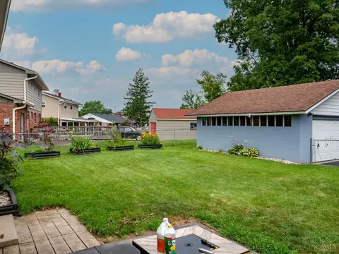 Exterior - 9326 Ranchill Dr, Cincinnati, OH 45231 photo 6 of 8