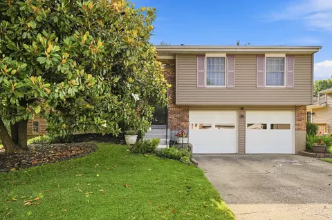 904 Beechmeadow Ln, Cincinnati, OH 45238