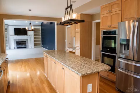 Kitchen - 8101 Startinggate Ln, Cincinnati, OH 45249 photo 1 of 4