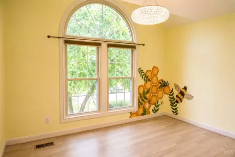 Bedroom - 8101 Startinggate Ln, Cincinnati, OH 45249 photo 5 of 6