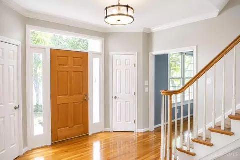 Entry Way - 8101 Startinggate Ln, Cincinnati, OH 45249 photo 1 of 3