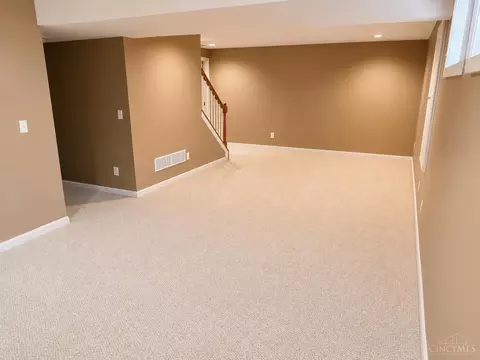 Living - 8101 Startinggate Ln, Cincinnati, OH 45249 photo 6 of 6