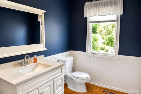 Bath - 8101 Startinggate Ln, Cincinnati, OH 45249 photo 1 of 4