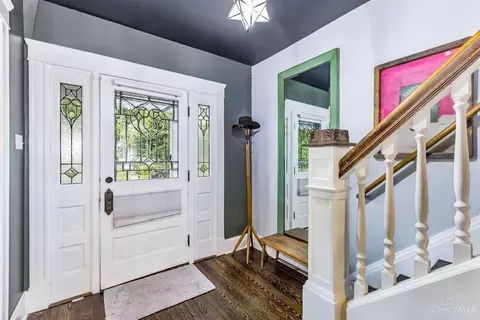 Entry Way - 6409 Roe St, Cincinnati, OH 45227 photo 2 of 4