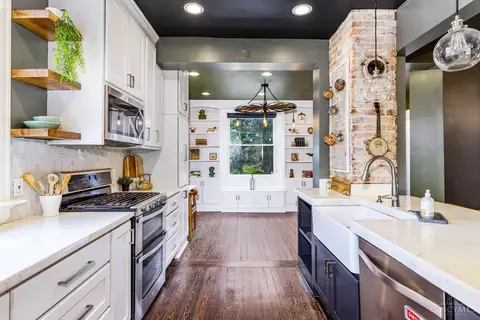 Kitchen - 6409 Roe St, Cincinnati, OH 45227 photo 3 of 4