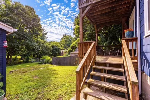 Exterior - 6409 Roe St, Cincinnati, OH 45227 photo 6 of 9