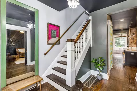 Entry Way - 6409 Roe St, Cincinnati, OH 45227 photo 1 of 4