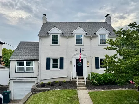 6119 Webbland Pl, Cincinnati, OH 45213