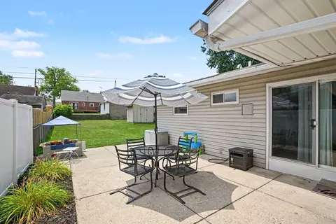 Exterior - 1607 Krylon Dr, Reading, OH 45215 photo 3 of 5