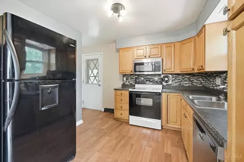 Kitchen - 1800 Keith Dr, Reading, OH 45215 photo 1 of 5