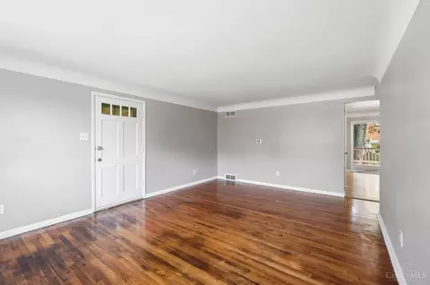 Living - 1800 Keith Dr, Reading, OH 45215 photo 5 of 5