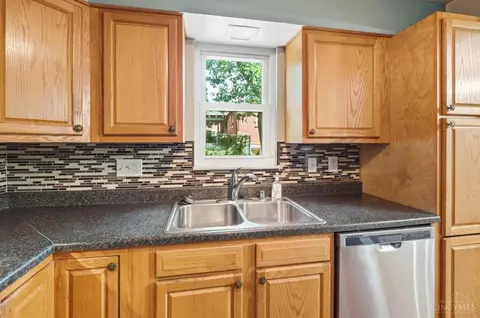 Kitchen - 1800 Keith Dr, Reading, OH 45215 photo 5 of 5