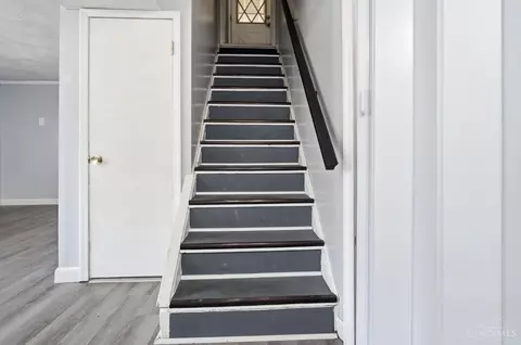 Entry Way - 1800 Keith Dr, Reading, OH 45215 photo 2 of 4