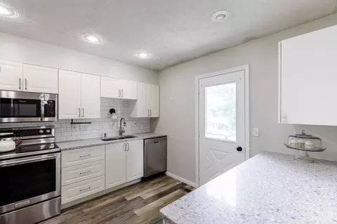 6604 Echo Ln, Cincinnati, OH 45230 photo 7