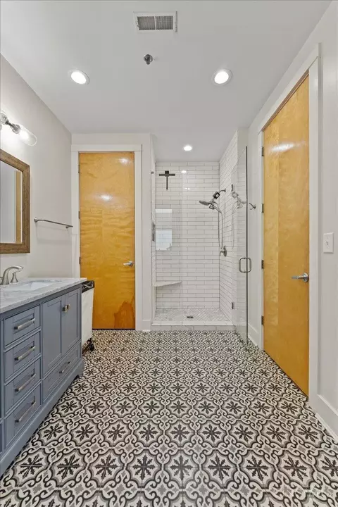 26 Sixth St, Cincinnati, OH 45202 photo 28