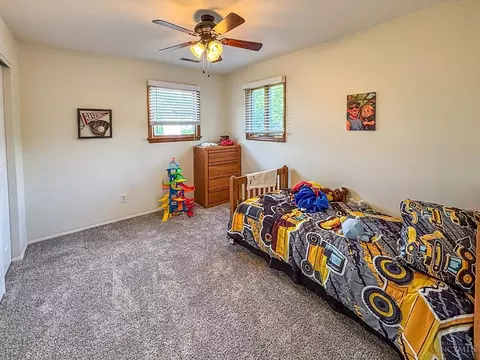 Bedroom - 2785 Mahoning Ct, Cincinnati, OH 45233 photo 3 of 6