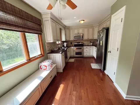 Kitchen - 2785 Mahoning Ct, Cincinnati, OH 45233 photo 4 of 4