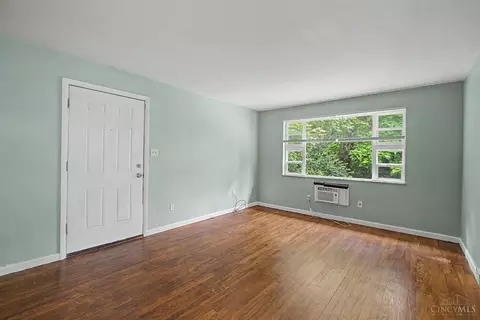 837 Seton Ave, Cincinnati, OH 45205 photo 10