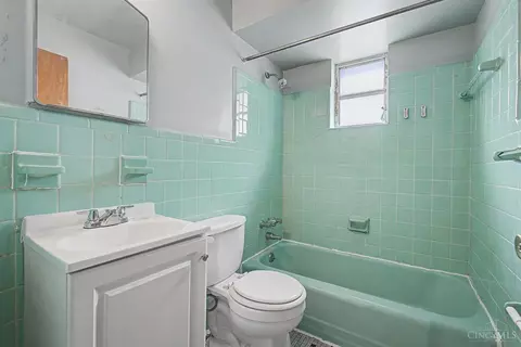837 Seton Ave, Cincinnati, OH 45205 photo 19